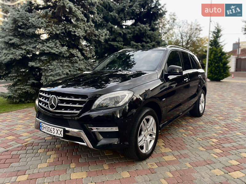 Внедорожник / Кроссовер Mercedes-Benz M-Class 2013 в Одессе