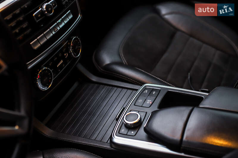Позашляховик / Кросовер Mercedes-Benz M-Class 2013 в Львові фото 28 Позашляховик / Кросовер Mercedes-Benz M-Class 2013 в Львові