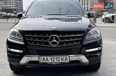 Внедорожник / Кроссовер Mercedes-Benz M-Class 2011 в 