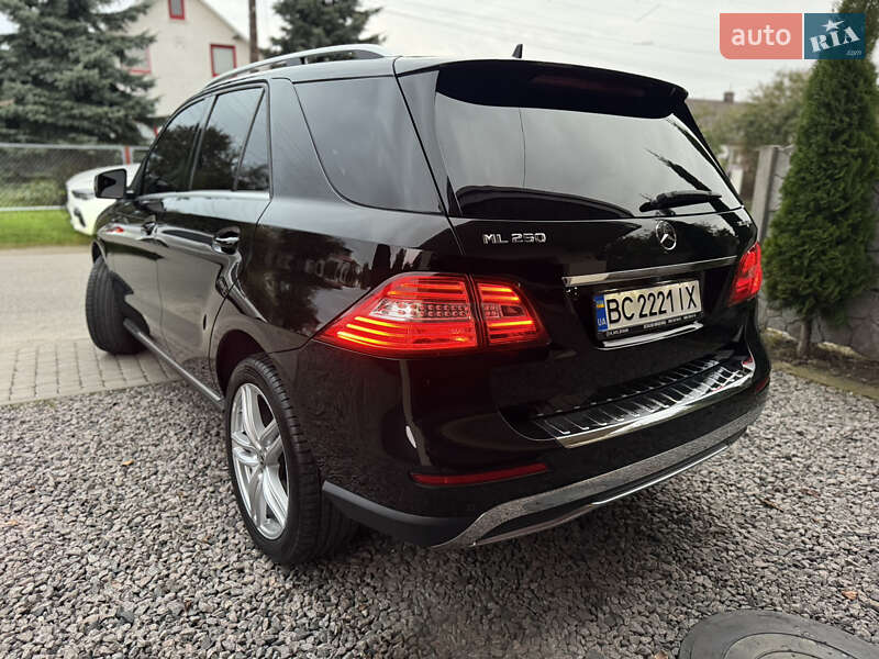 Внедорожник / Кроссовер Mercedes-Benz M-Class 2011 в Львове