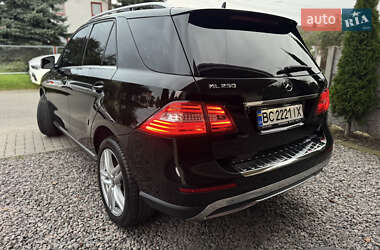 Позашляховик / Кросовер Mercedes-Benz M-Class 2011 в 