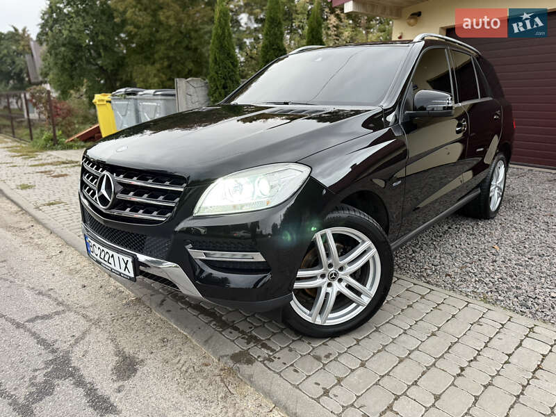 Внедорожник / Кроссовер Mercedes-Benz M-Class 2011 в Львове