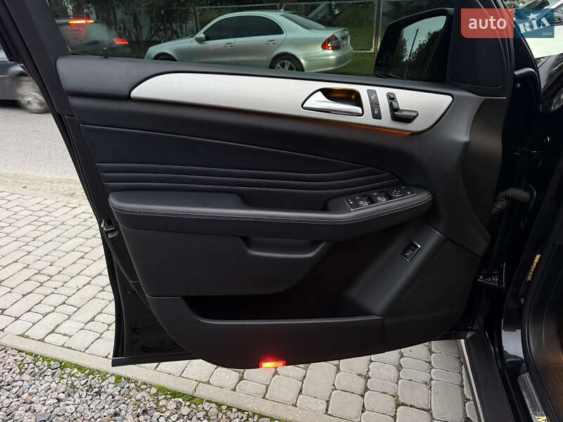 Внедорожник / Кроссовер Mercedes-Benz M-Class 2011 в Львове