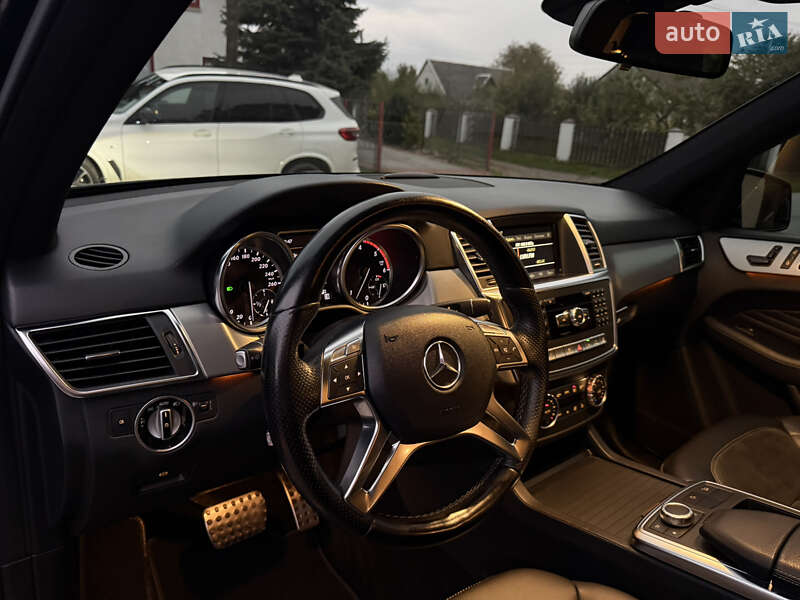 Внедорожник / Кроссовер Mercedes-Benz M-Class 2011 в Львове