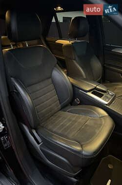Позашляховик / Кросовер Mercedes-Benz M-Class 2011 в 
