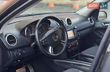 Внедорожник / Кроссовер Mercedes-Benz M-Class 2006 в 