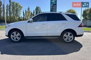 Внедорожник / Кроссовер Mercedes-Benz M-Class 2015 в 