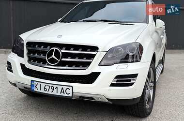 Внедорожник / Кроссовер Mercedes-Benz M-Class 2010 в 