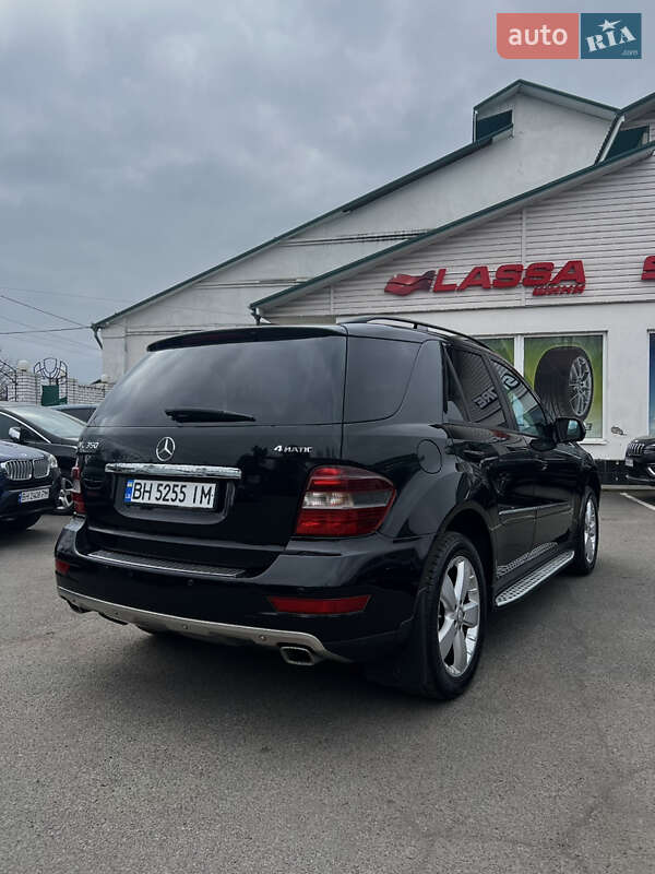 Позашляховик / Кросовер Mercedes-Benz M-Class 2009 в Ізмаїлі фото 4 Позашляховик / Кросовер Mercedes-Benz M-Class 2009 в Ізмаїлі