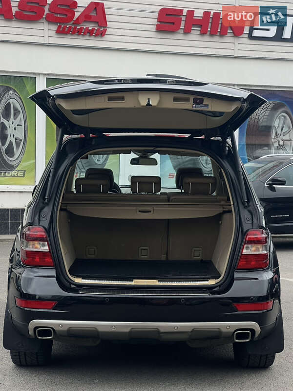 Позашляховик / Кросовер Mercedes-Benz M-Class 2009 в Ізмаїлі фото 9 Позашляховик / Кросовер Mercedes-Benz M-Class 2009 в Ізмаїлі