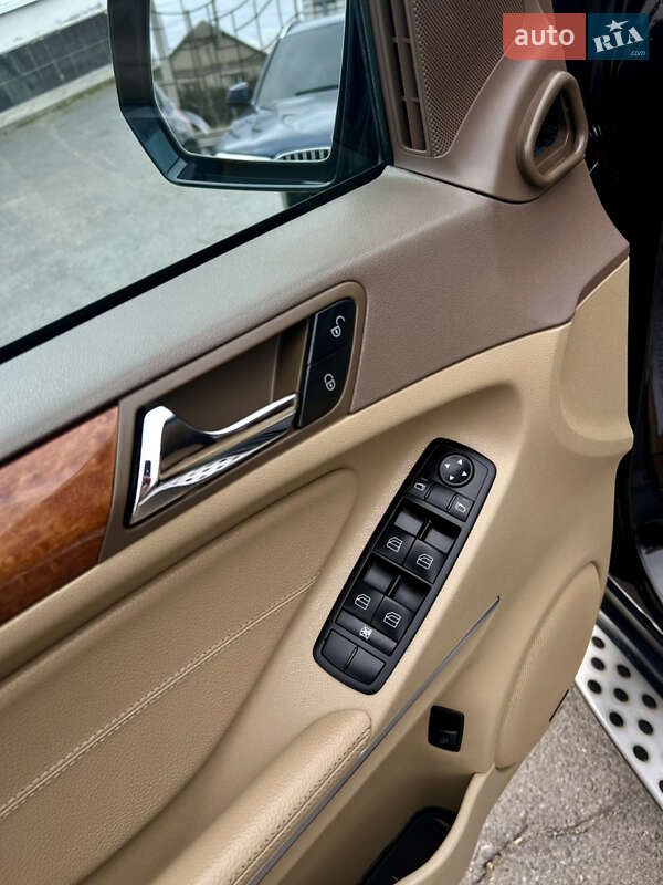 Позашляховик / Кросовер Mercedes-Benz M-Class 2009 в Ізмаїлі фото 18 Позашляховик / Кросовер Mercedes-Benz M-Class 2009 в Ізмаїлі