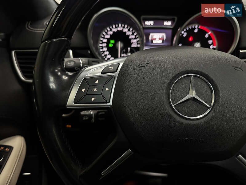 Позашляховик / Кросовер Mercedes-Benz M-Class 2015 в Одесі