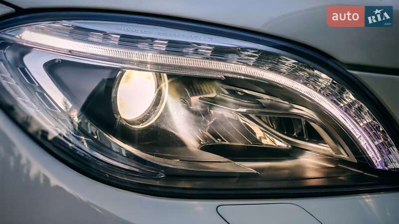 Позашляховик / Кросовер Mercedes-Benz M-Class 2012 в Києві