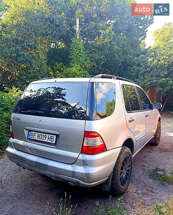 Внедорожник / Кроссовер Mercedes-Benz M-Class 2003 в 