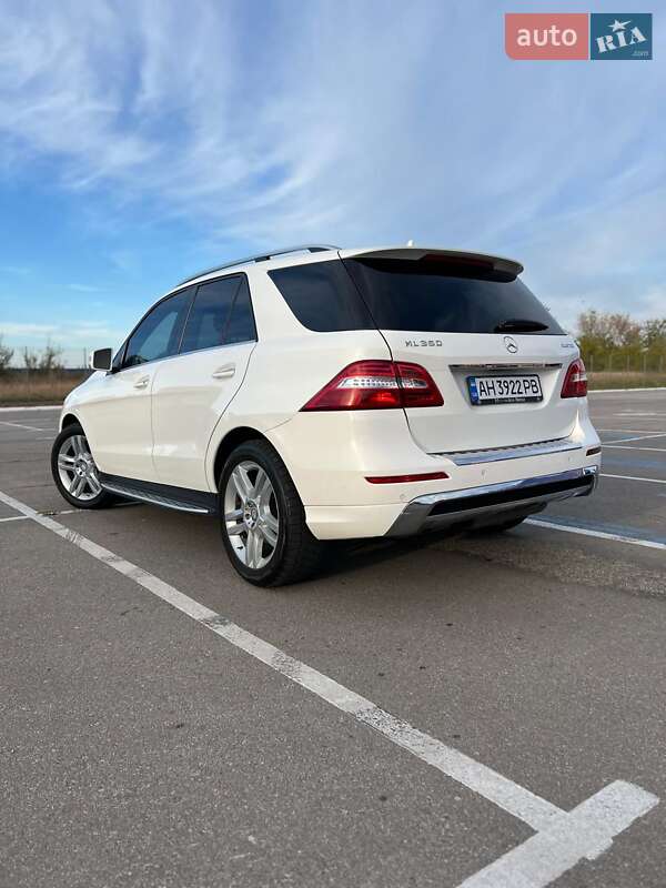 Внедорожник / Кроссовер Mercedes-Benz M-Class 2014 в Запорожье фото 6 Внедорожник / Кроссовер Mercedes-Benz M-Class 2014 в Запорожье