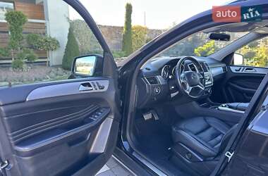 Внедорожник / Кроссовер Mercedes-Benz M-Class 2012 в 