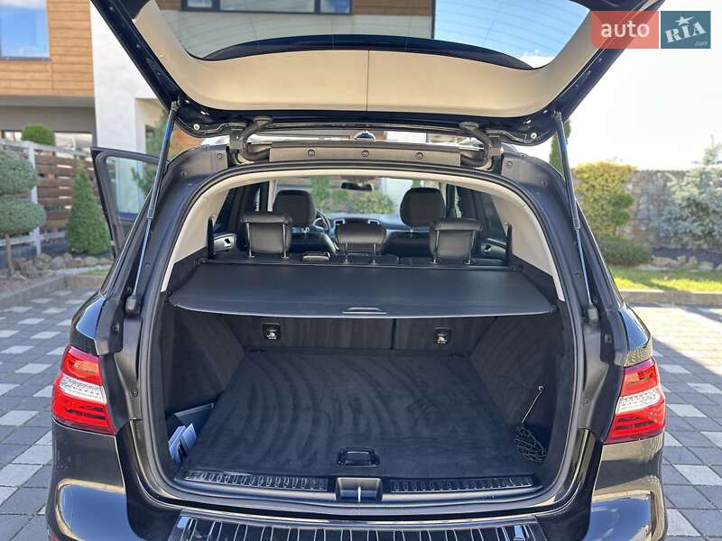 Позашляховик / Кросовер Mercedes-Benz M-Class 2012 в Стрию