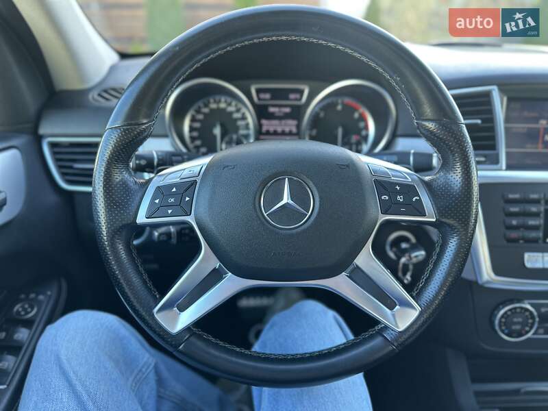Позашляховик / Кросовер Mercedes-Benz M-Class 2012 в Стрию