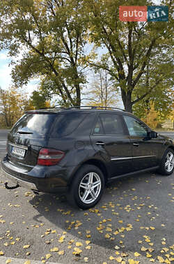 Внедорожник / Кроссовер Mercedes-Benz M-Class 2007 в 