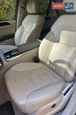 Внедорожник / Кроссовер Mercedes-Benz M-Class 2013 в 