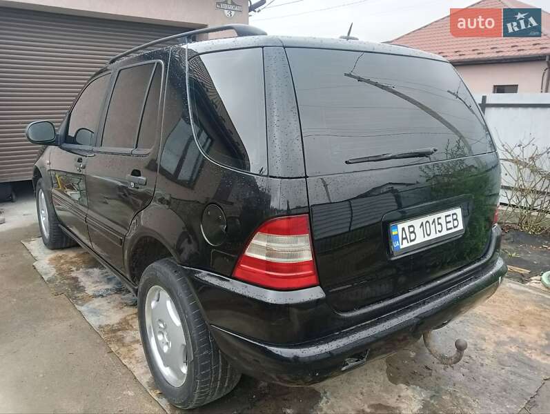 Внедорожник / Кроссовер Mercedes-Benz M-Class 2000 в Виннице