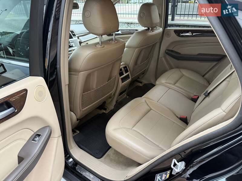 Позашляховик / Кросовер Mercedes-Benz M-Class 2014 в Білій Церкві фото 38 Позашляховик / Кросовер Mercedes-Benz M-Class 2014 в Білій Церкві