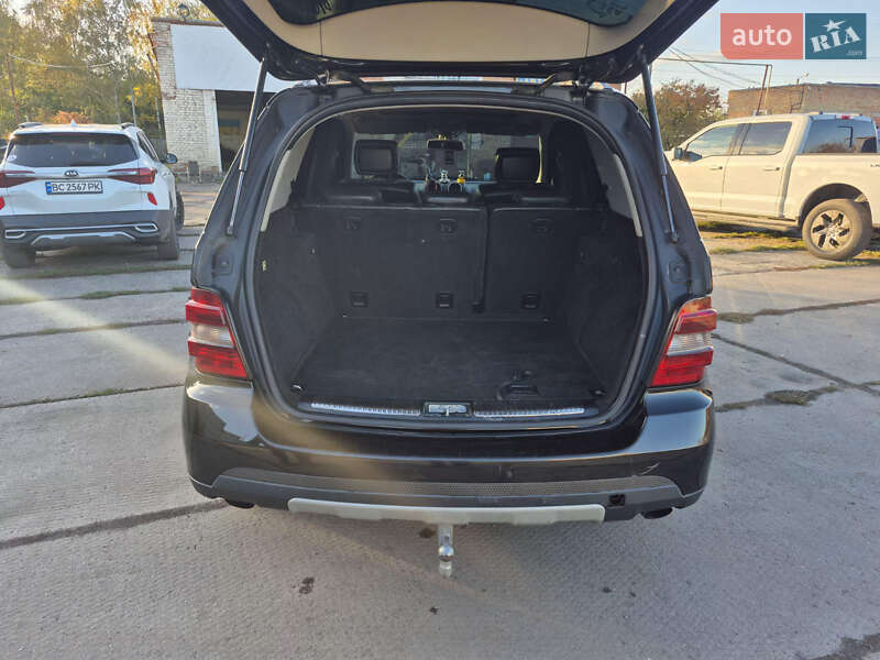 Позашляховик / Кросовер Mercedes-Benz M-Class 2005 в Великих Мостах фото 6 Позашляховик / Кросовер Mercedes-Benz M-Class 2005 в Великих Мостах