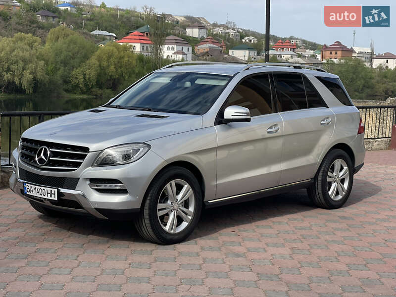 Внедорожник / Кроссовер Mercedes-Benz M-Class 2013 в Могилев-Подольске фото 9 Внедорожник / Кроссовер Mercedes-Benz M-Class 2013 в Могилев-Подольске