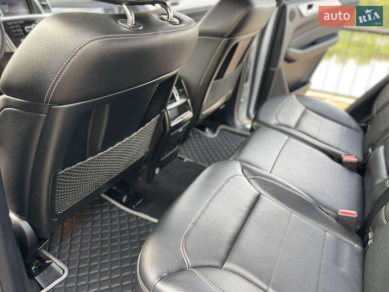 Внедорожник / Кроссовер Mercedes-Benz M-Class 2013 в Могилев-Подольске фото 19 Внедорожник / Кроссовер Mercedes-Benz M-Class 2013 в Могилев-Подольске