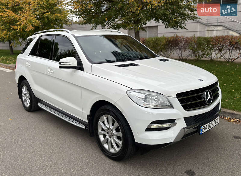Внедорожник / Кроссовер Mercedes-Benz M-Class 2015 в Киеве фото 9 Внедорожник / Кроссовер Mercedes-Benz M-Class 2015 в Киеве