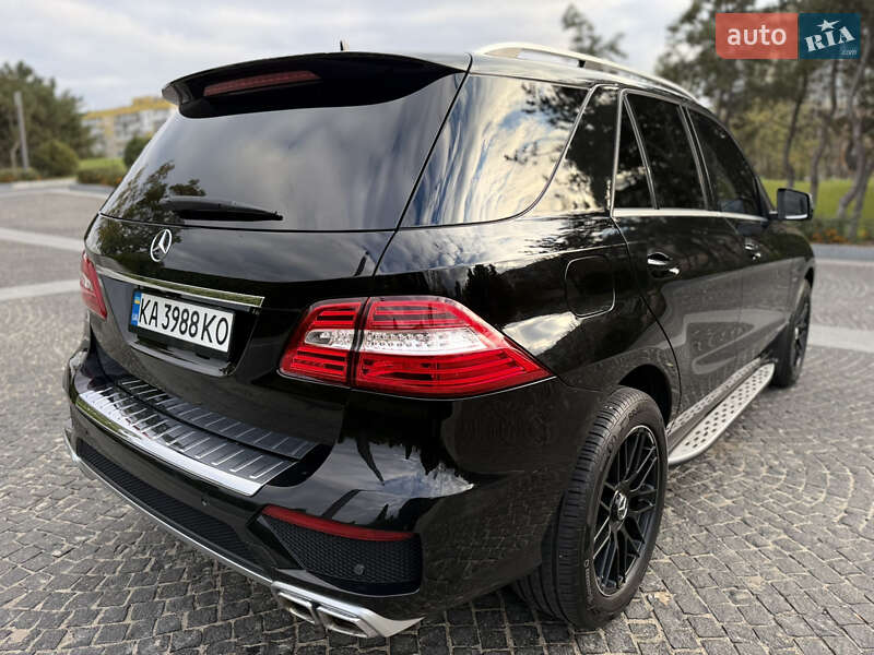Позашляховик / Кросовер Mercedes-Benz M-Class 2011 в Дніпрі