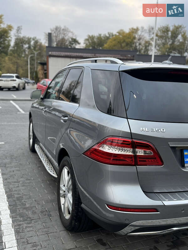 Позашляховик / Кросовер Mercedes-Benz M-Class 2012 в Дніпрі фото 7 Позашляховик / Кросовер Mercedes-Benz M-Class 2012 в Дніпрі