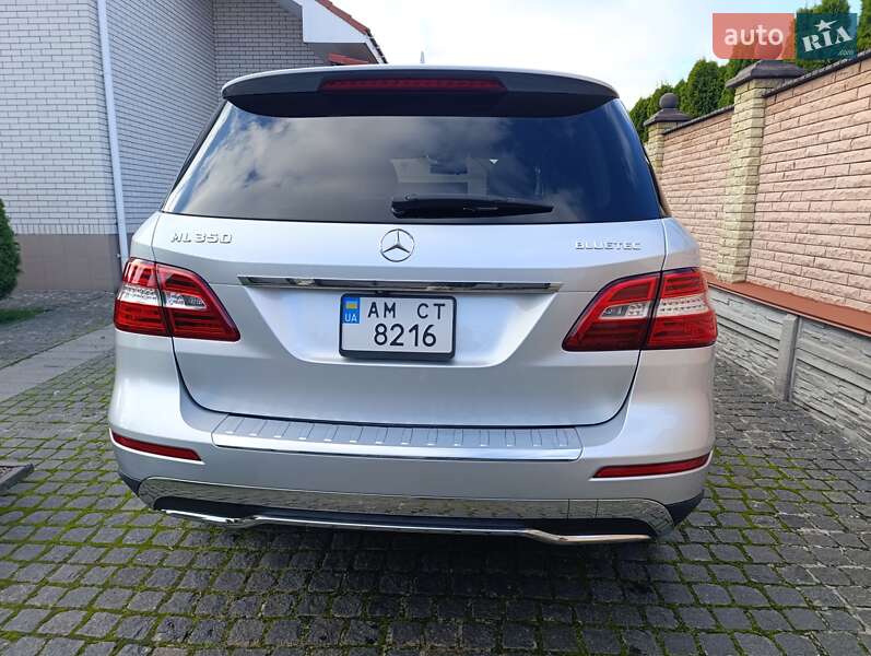 Позашляховик / Кросовер Mercedes-Benz M-Class 2012 в Житомирі фото 6 Позашляховик / Кросовер Mercedes-Benz M-Class 2012 в Житомирі