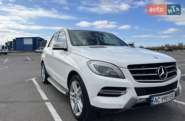 Позашляховик / Кросовер Mercedes-Benz M-Class 2015 в 