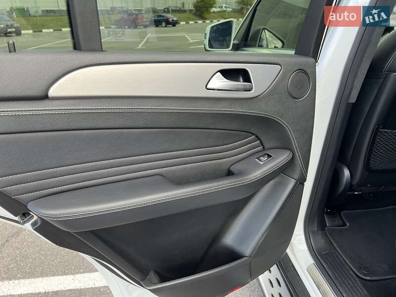 Позашляховик / Кросовер Mercedes-Benz M-Class 2015 в Луцьку фото 20 Позашляховик / Кросовер Mercedes-Benz M-Class 2015 в Луцьку
