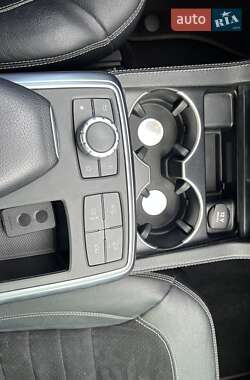 Позашляховик / Кросовер Mercedes-Benz M-Class 2015 в 