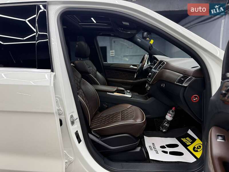 Внедорожник / Кроссовер Mercedes-Benz M-Class 2013 в Черновцах