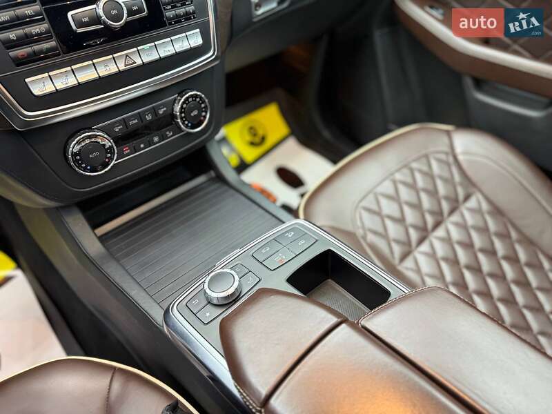 Внедорожник / Кроссовер Mercedes-Benz M-Class 2013 в Черновцах