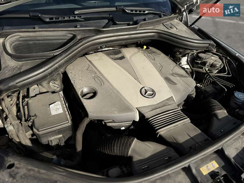 Позашляховик / Кросовер Mercedes-Benz M-Class 2013 в Львові