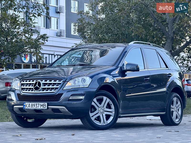 Позашляховик / Кросовер Mercedes-Benz M-Class 2011 в Одесі фото 16 Позашляховик / Кросовер Mercedes-Benz M-Class 2011 в Одесі