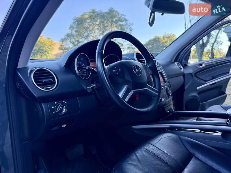 Позашляховик / Кросовер Mercedes-Benz M-Class 2011 в Одесі фото 34 Позашляховик / Кросовер Mercedes-Benz M-Class 2011 в Одесі