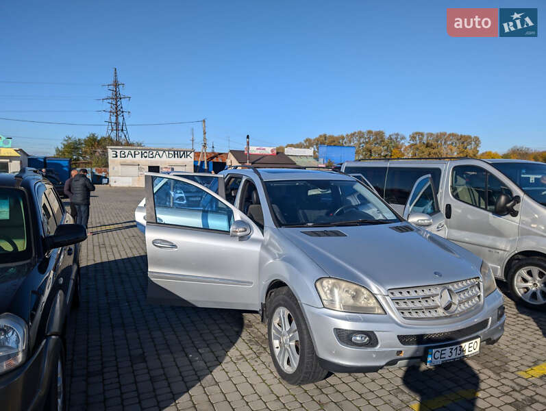 Позашляховик / Кросовер Mercedes-Benz M-Class 2005 в Чернівцях фото 5 Позашляховик / Кросовер Mercedes-Benz M-Class 2005 в Чернівцях