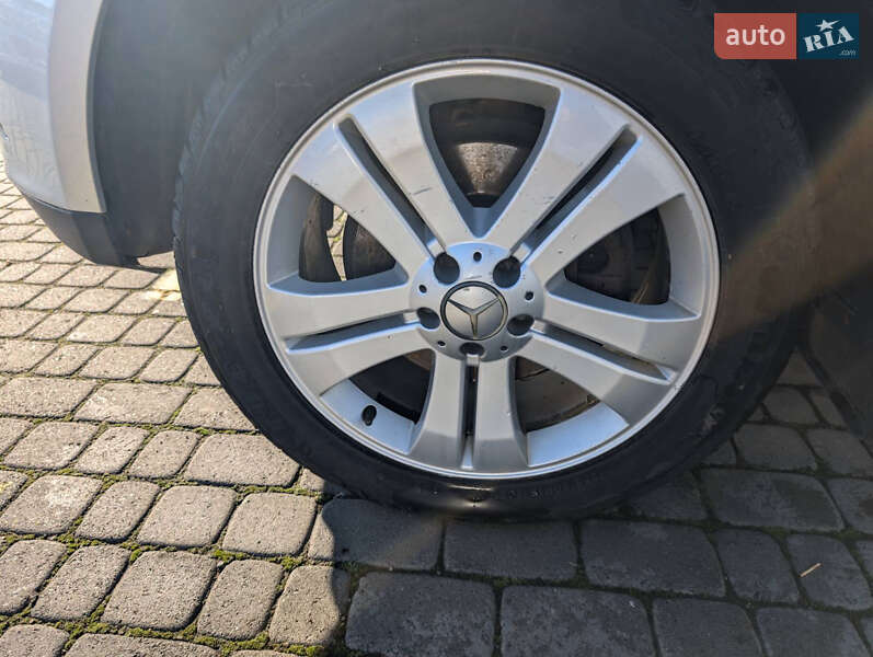 Позашляховик / Кросовер Mercedes-Benz M-Class 2005 в Чернівцях фото 15 Позашляховик / Кросовер Mercedes-Benz M-Class 2005 в Чернівцях