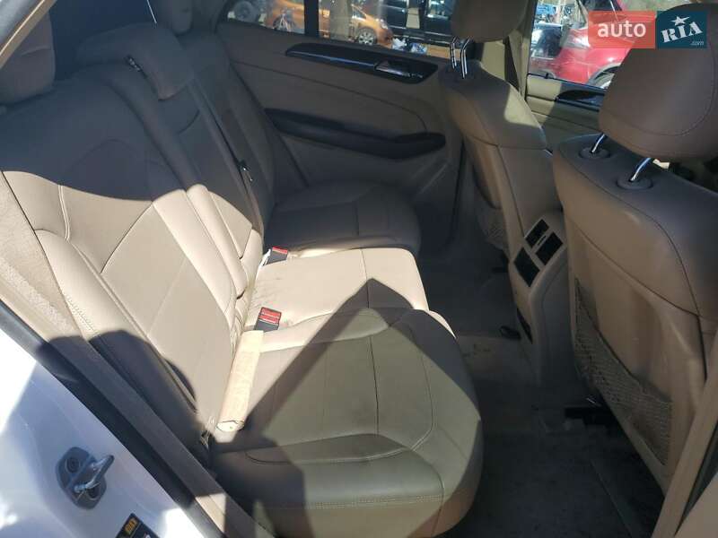 Внедорожник / Кроссовер Mercedes-Benz M-Class 2015 в Львове фото 11 Внедорожник / Кроссовер Mercedes-Benz M-Class 2015 в Львове