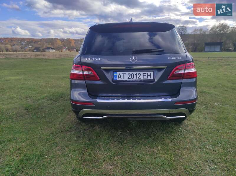Позашляховик / Кросовер Mercedes-Benz M-Class 2013 в Калуші