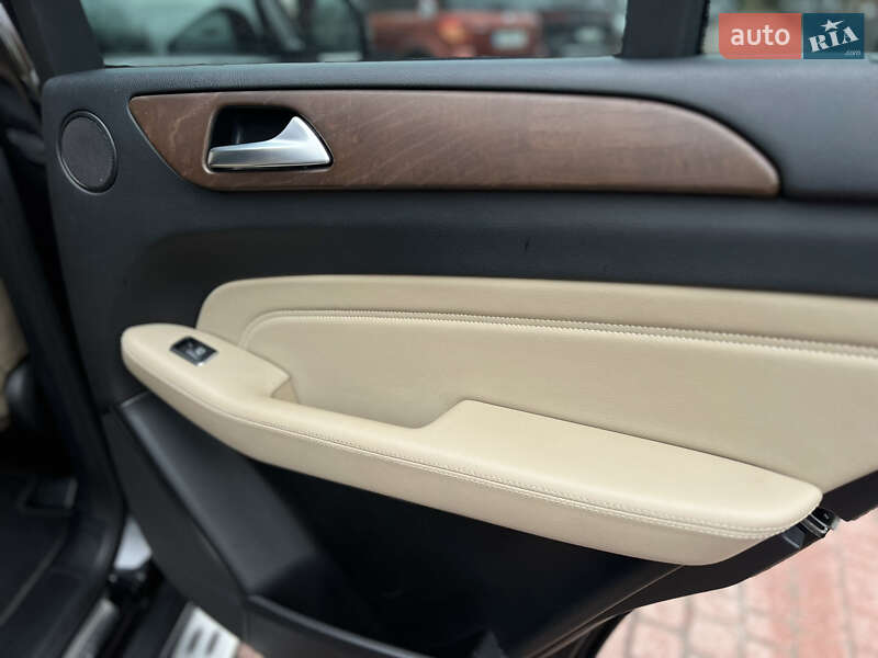 Внедорожник / Кроссовер Mercedes-Benz M-Class 2012 в Киеве фото 30 Внедорожник / Кроссовер Mercedes-Benz M-Class 2012 в Киеве