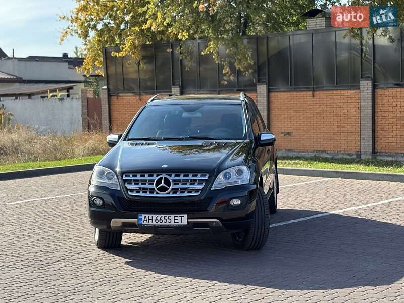Позашляховик / Кросовер Mercedes-Benz M-Class 2009 в Дніпрі фото 2 Позашляховик / Кросовер Mercedes-Benz M-Class 2009 в Дніпрі
