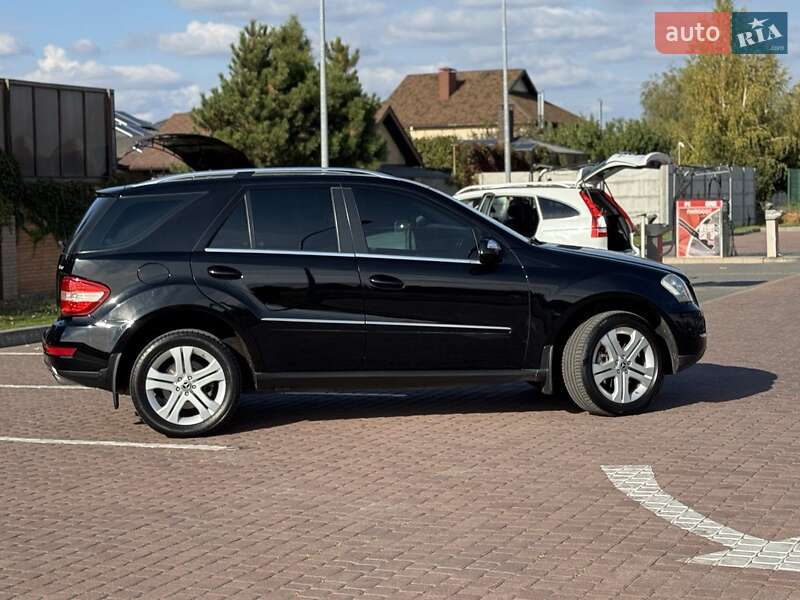 Позашляховик / Кросовер Mercedes-Benz M-Class 2009 в Дніпрі фото 8 Позашляховик / Кросовер Mercedes-Benz M-Class 2009 в Дніпрі