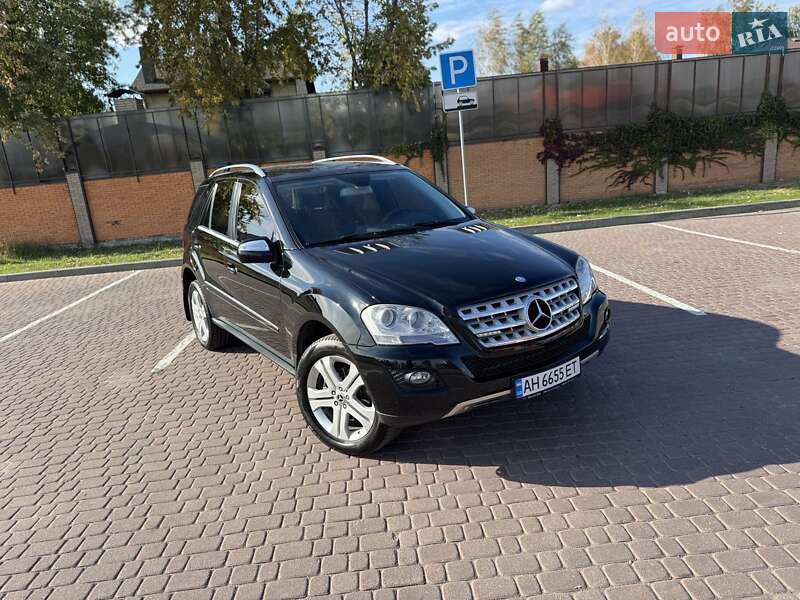 Позашляховик / Кросовер Mercedes-Benz M-Class 2009 в Дніпрі фото 12 Позашляховик / Кросовер Mercedes-Benz M-Class 2009 в Дніпрі