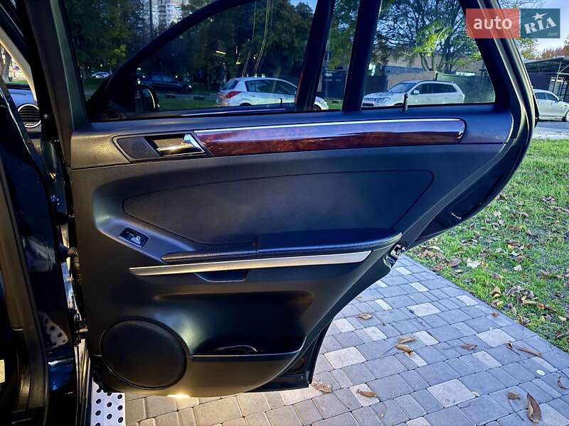 Внедорожник / Кроссовер Mercedes-Benz M-Class 2008 в Одессе фото 55 Внедорожник / Кроссовер Mercedes-Benz M-Class 2008 в Одессе